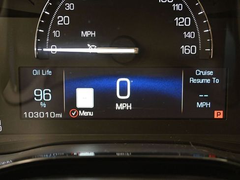 Used 2018 Cadillac XT5 Luxury w/ Driver Awareness Package AWD/4WD image 13