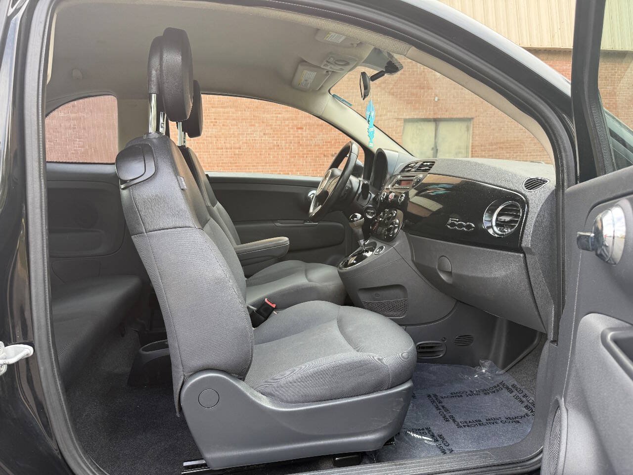 Used 2015 FIAT 500 Pop FWD image 12