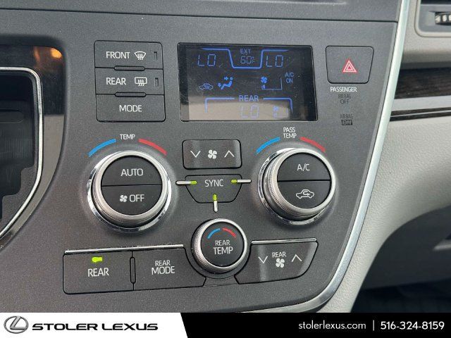 Used 2019 Toyota Sienna XLE w/ XLE Navigation Package AWD/4WD image 35