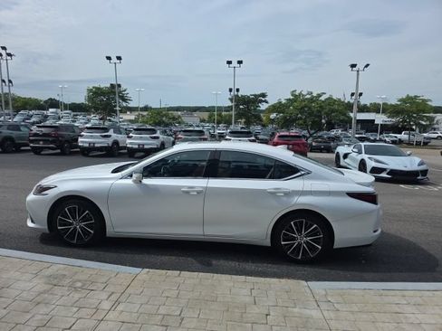 Used 2025 Lexus ES 350 w/ Premium Package FWD image 5