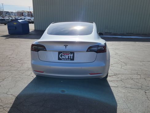 Used 2018 Tesla Model 3 Long Range image 12