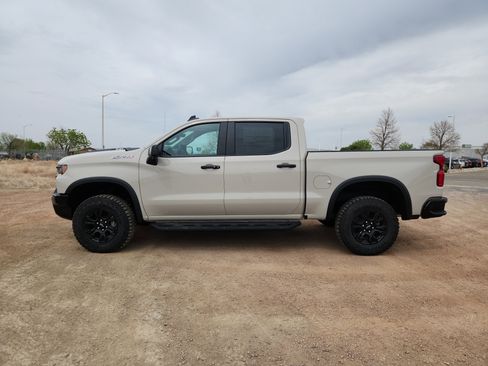 New 2026 Chevrolet Silverado 1500 ZR2 AWD/4WD image 2