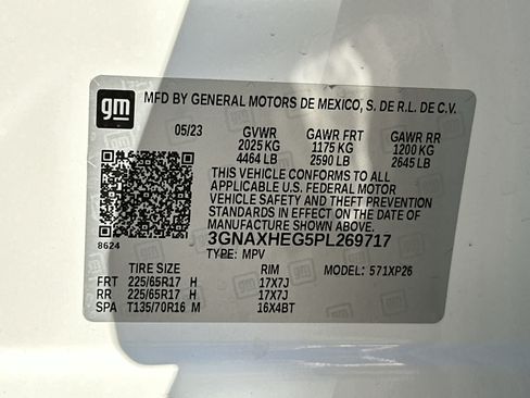 Used 2023 Chevrolet Equinox LS w/ LS Convenience Package FWD image 24