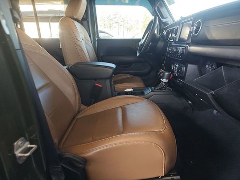 Used 2022 Jeep Wrangler Unlimited Sahara w/ Safety Group image 5