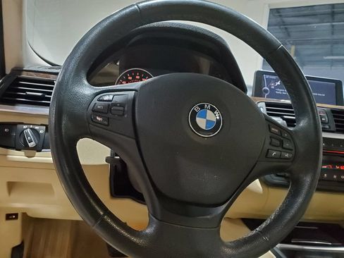 Used 2013 BMW 328i Sedan RWD image 29