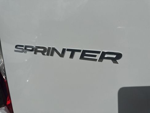 New 2025 Mercedes-Benz Sprinter 2500 image 9