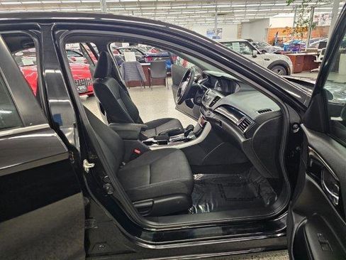 Used 2016 Honda Accord LX image 33