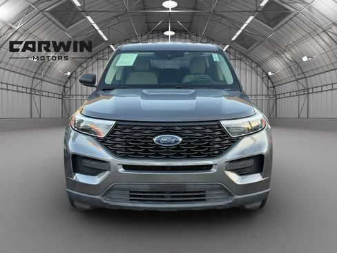 Used 2021 Ford Explorer 2WD image 2