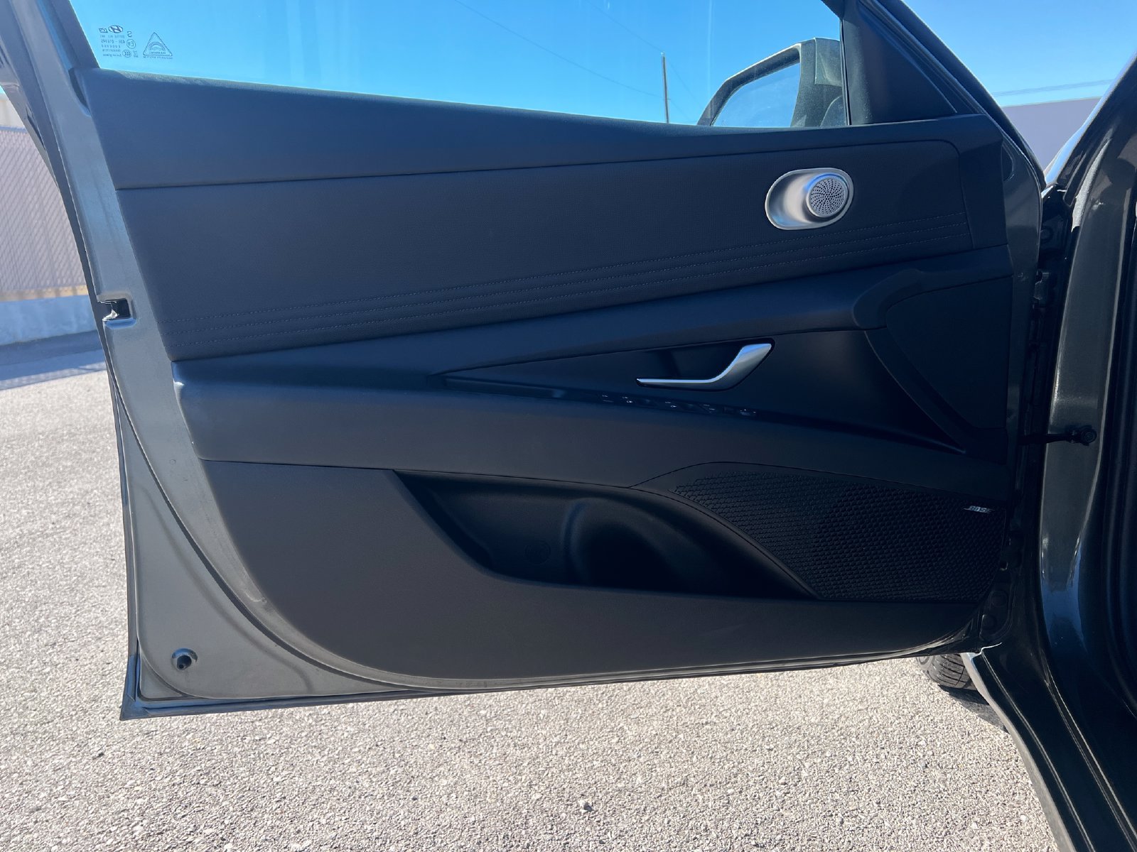 Certified 2024 Hyundai Elantra Limited FWD image 12