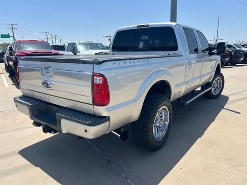Used 2016 Ford F250 Platinum w/ FX4 Off-Road Package AWD/4WD image 4