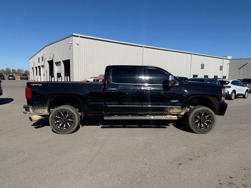 Used 2015 Chevrolet Silverado 2500 High Country w/ Duramax Plus Package image 20