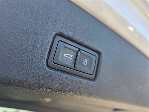 Used 2023 Audi Q4 e-tron Premium Plus w/ Premium Plus AWD/4WD image 16