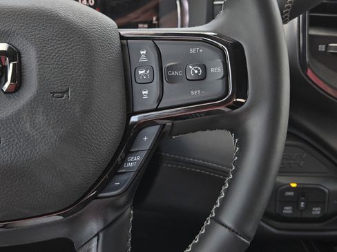 New 2026 RAM 2500 Limited AWD/4WD image 11