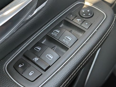 Used 2023 RAM 1500 Laramie AWD/4WD image 14