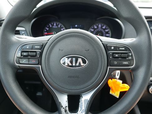 Used 2016 Kia Optima LX w/ Option Group 014 FWD image 25