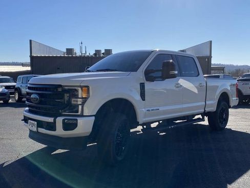 Used 2022 Ford F250 Lariat w/ Black Appearance Package image 8