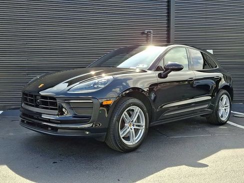 Certified 2026 Porsche Macan AWD/4WD image 1