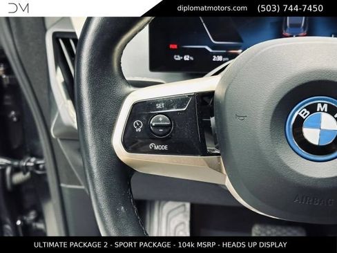 Used 2023 BMW iX xDrive50 w/ Ultimate Package 2 AWD/4WD image 31
