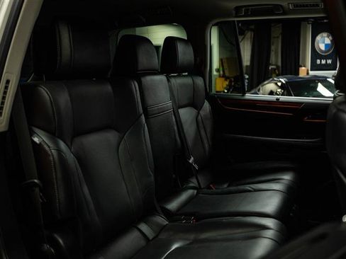 Used 2016 Lexus LX 570 4WD image 14