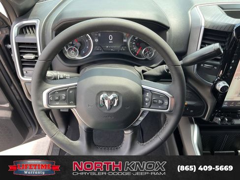 New 2026 RAM 2500 Big Horn AWD/4WD image 8