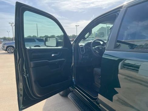 New 2026 RAM 1500 Express AWD/4WD image 17
