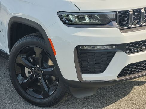 New 2026 Jeep Grand Cherokee L Limited image 6