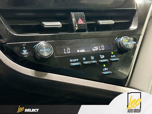 Used 2023 Toyota Camry SE FWD image 17