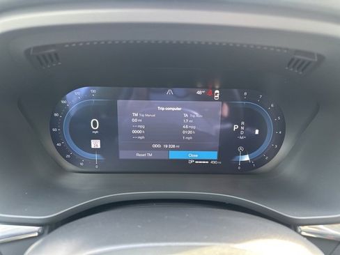 Certified 2025 Volvo XC60 B5 Core image 26