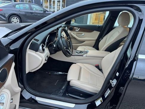 Used 2021 Mercedes-Benz C 300 4MATIC Sedan image 22