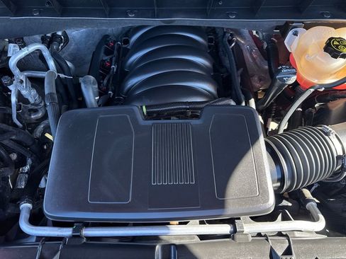 Certified 2020 Chevrolet Silverado 1500 LTZ w/ LTZ Convenience Package AWD/4WD image 40