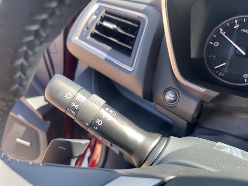 Used 2025 Subaru Ascent Touring image 28