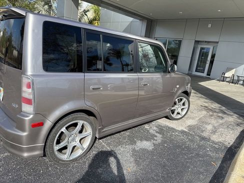 Used 2006 Scion xB image 8