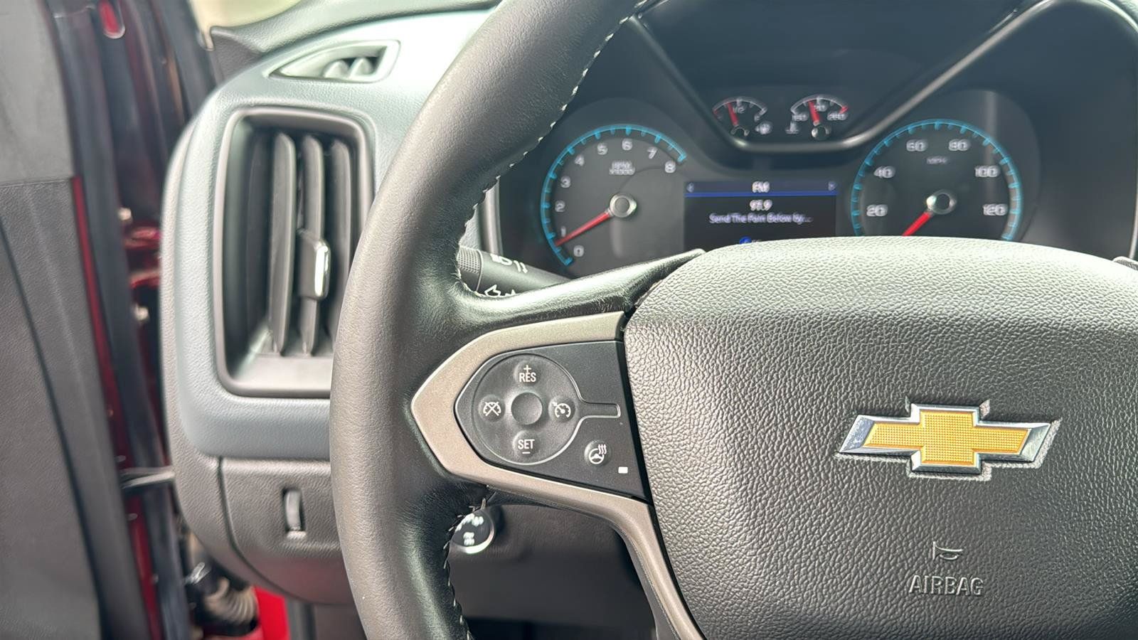 Used 2021 Chevrolet Colorado Z71 AWD/4WD image 19