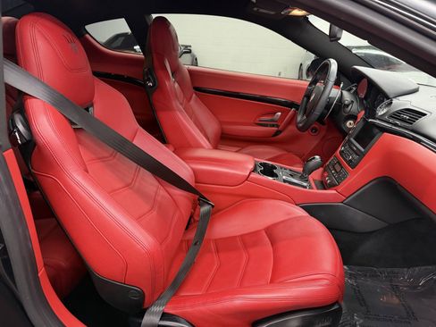 Used 2017 Maserati GranTurismo Sport image 23