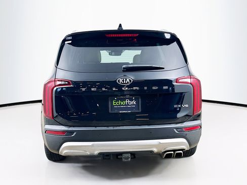 Used 2020 Kia Telluride SX w/ Towing Package FWD image 7