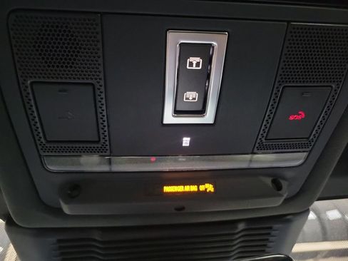 Used 2024 Land Rover Discovery Sport Dynamic SE image 21