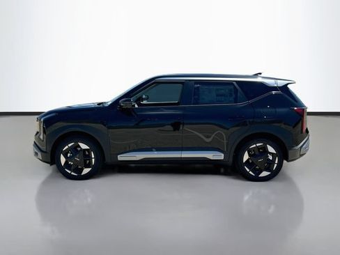 New 2027 Kia Seltos S FWD image 4