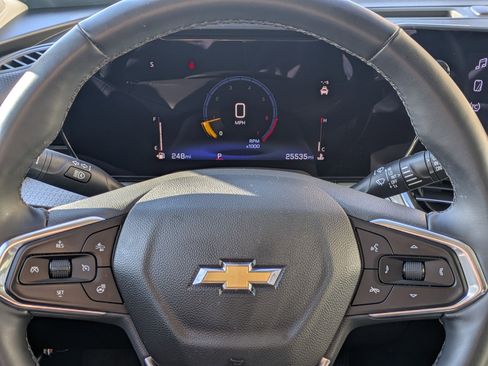 Certified 2025 Chevrolet Trax LT w/ Driver Confidence Package image 15