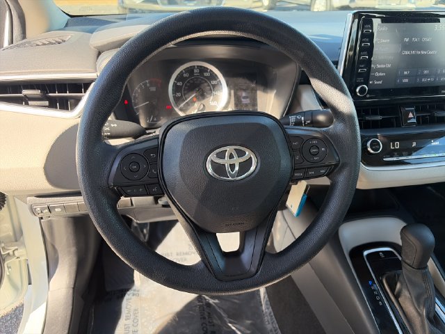 Used 2021 Toyota Corolla LE FWD image 24