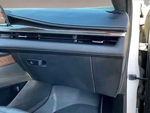 Used 2023 Cadillac Escalade Sport Platinum image 16