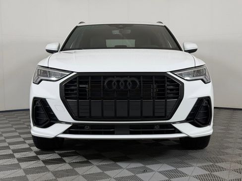 Certified 2025 Audi Q3 2.0T Premium w/ Convenience Package image 5