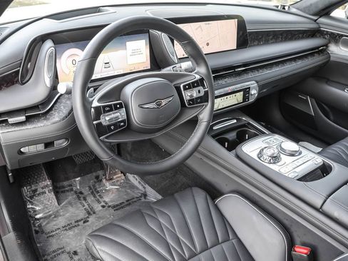 Used 2025 Genesis G90 3.5T image 4