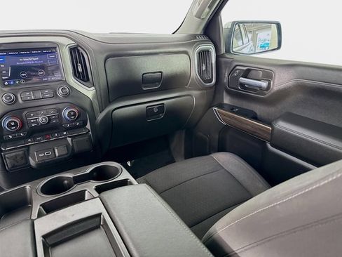 Used 2021 Chevrolet Silverado 1500 LT image 24