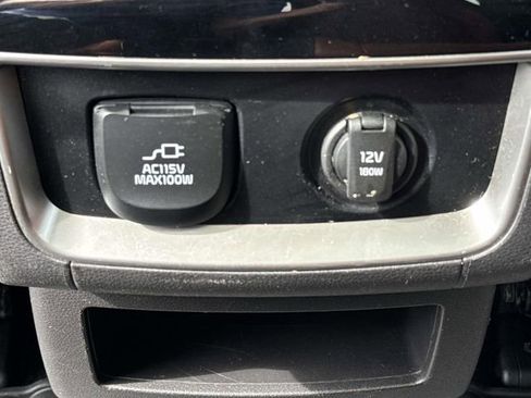 Used 2023 Kia Carnival SX Prestige image 19