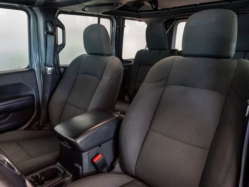 Used 2023 Jeep Wrangler Unlimited Sport AWD/4WD image 9