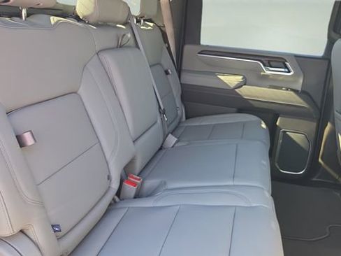 New 2026 GMC Sierra 2500 SLT w/ SLT Premium Package image 21