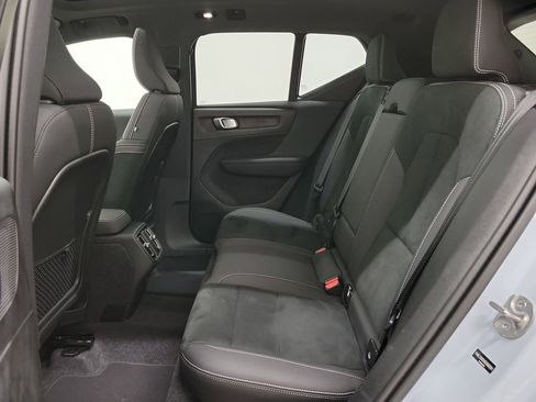 Certified 2025 Volvo XC40 B5 Plus image 13