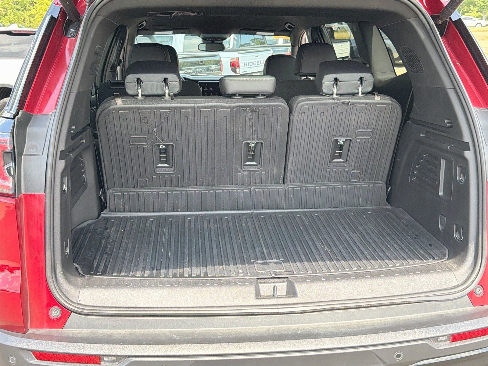 Used 2025 GMC Acadia AT4 AWD/4WD image 30