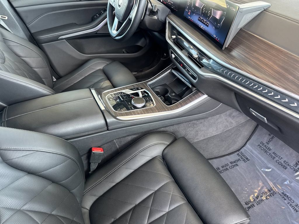Used 2024 BMW X5 sDrive40i w/ Premium Package RWD image 15