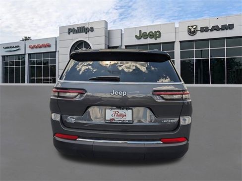 New 2025 Jeep Grand Cherokee L Laredo w/ Luxury Tech Group I image 5